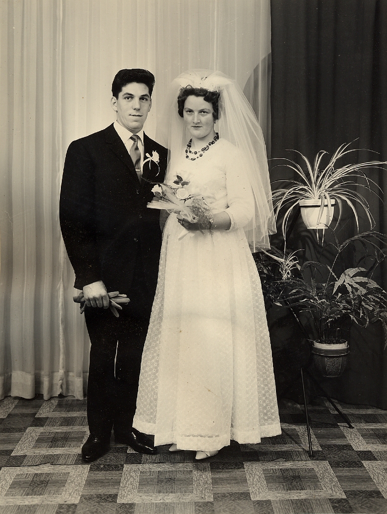 BOURSIN FAMILY Couple Marriage 1.jpg